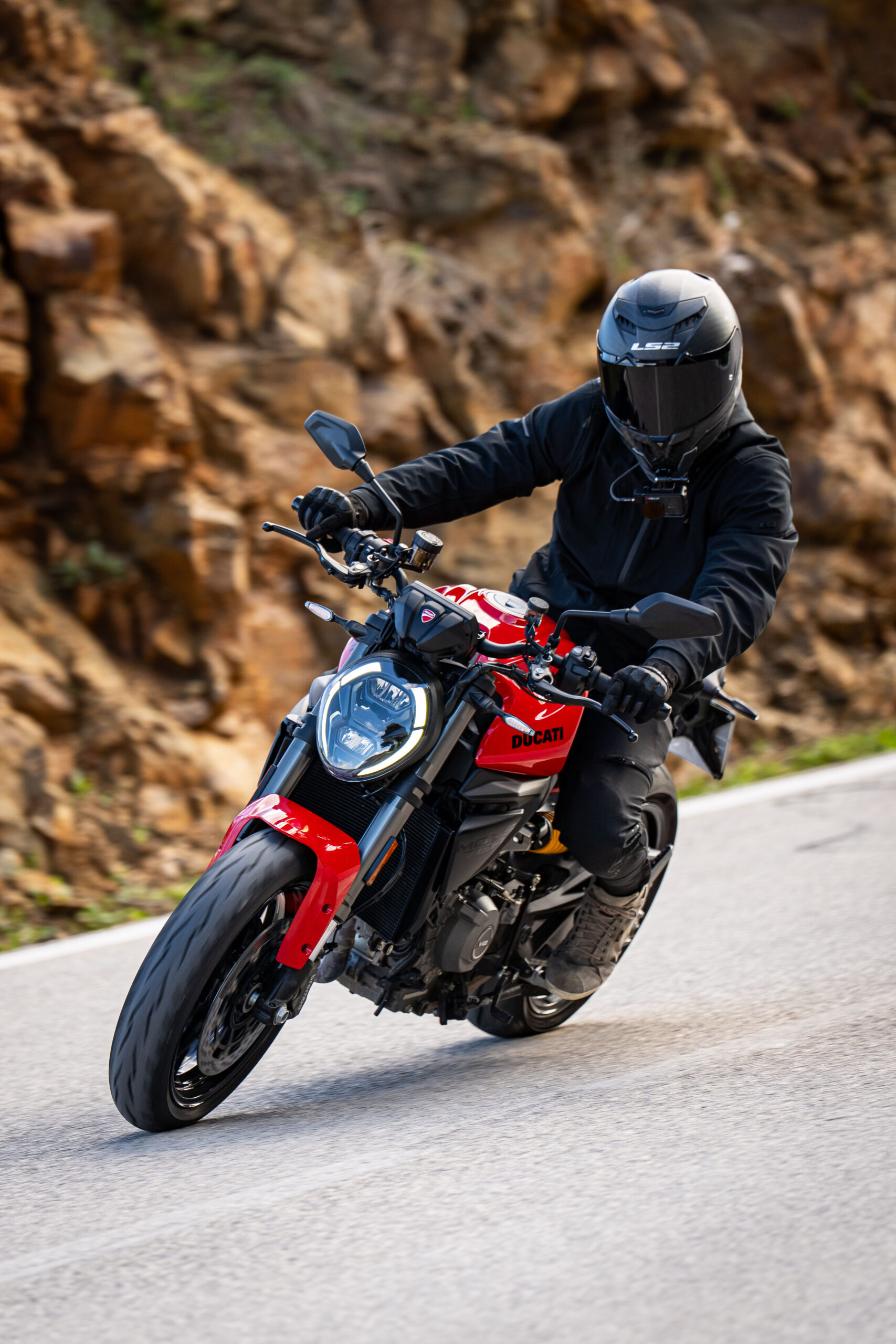 Presentación DUCATI MONSTER V2